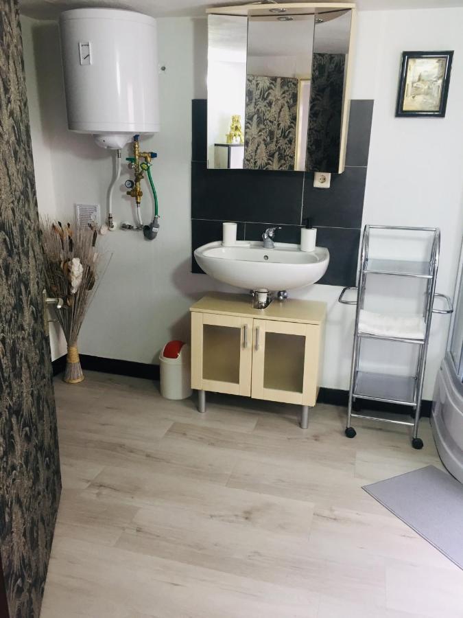 Monteurwohnung, 2 Zimmer, Kueche,Bad Staufenberg  Kültér fotó
